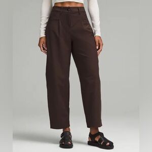 LULULEMON Like New Citysleek mid-rise barrel leg pants light utilitech espresso